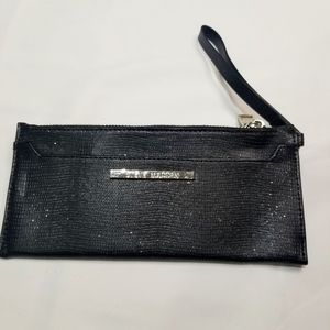 Steve madden wristlet